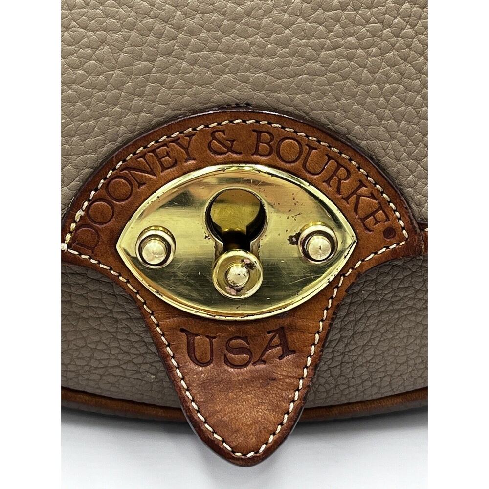 Dooney & Bourke Authenticated Vintage‎ ALW Taupe Saddle Bag Cavalry Troop USA - Picture 2 of 15
